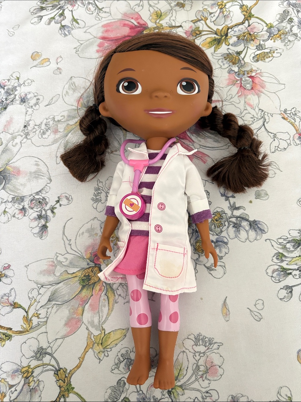 Dr McStuffins Medical Play Doll in Outfit Missing Shoes